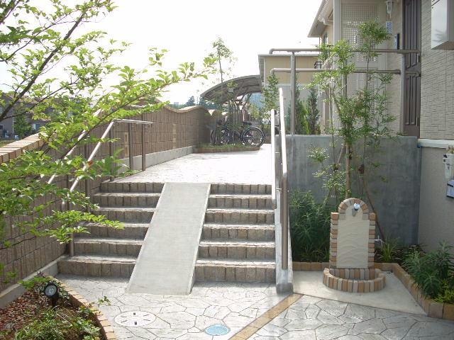 駐輪場 クレストスクエアＢ棟