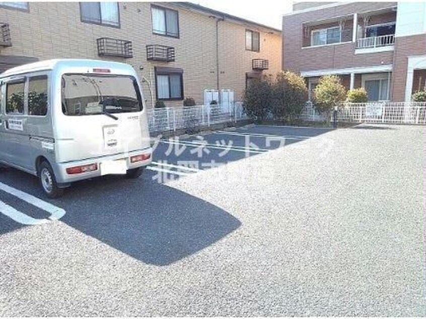 駐車場 京成松戸線/三咲駅 徒歩11分 1階 築16年
