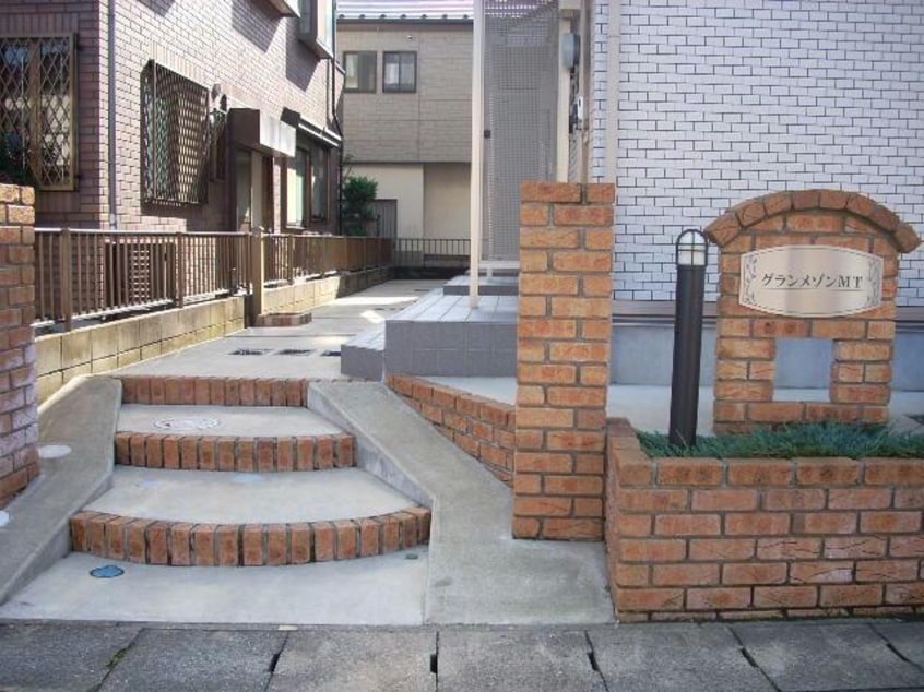 エントランス グランメゾンＭＴ