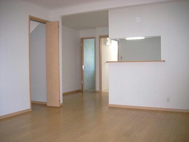 ※別部屋写真 京成松戸線/薬園台駅 徒歩8分 1-2階 築11年