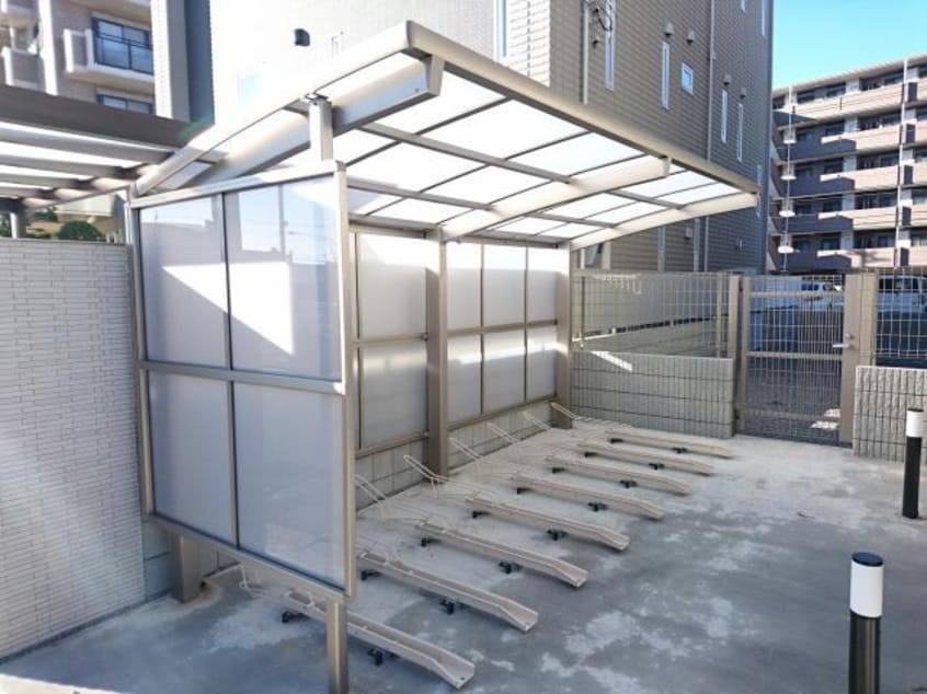  京成松戸線/薬園台駅 徒歩5分 1階 築8年