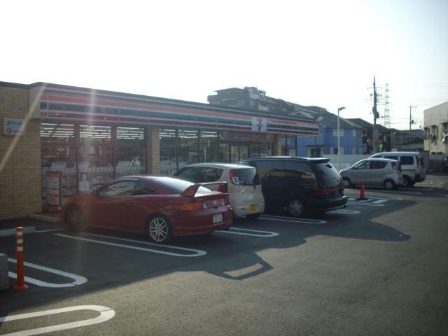 セブンイレブン船橋二和向台駅前店(コンビニ)まで438m 京成松戸線/二和向台駅 徒歩5分 2階 築8年