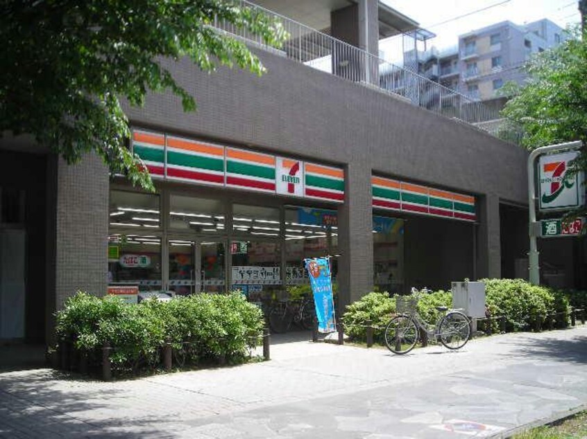 セブンイレブン八千代緑が丘駅前店(コンビニ)まで820m 東葉高速鉄道/八千代緑が丘駅 徒歩8分 1階 築6年
