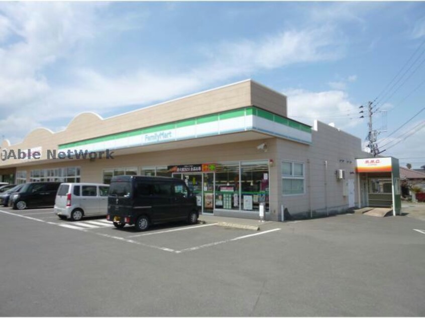 ファミリーマート大村大川田店(コンビニ)まで874m バリュージュ富の原