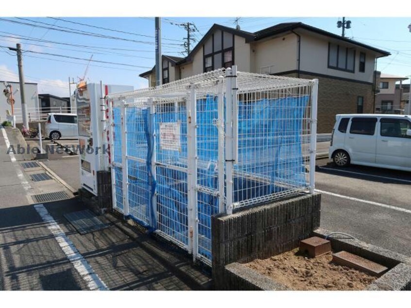  リバーサイドカーサＢ