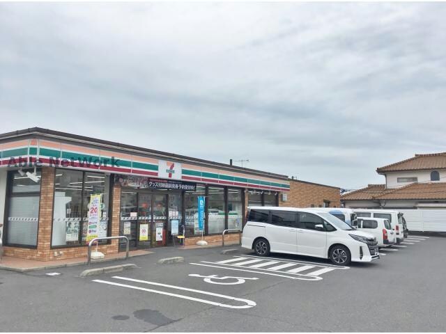 セブンイレブン大村東三城町店(コンビニ)まで670m ベイビューヒルズ武部　B棟