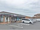 セブンイレブン大村東三城町店(コンビニ)まで800m 荒木ハイツ