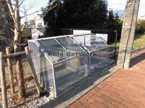 ｺﾞﾐ置場 エトワール久原