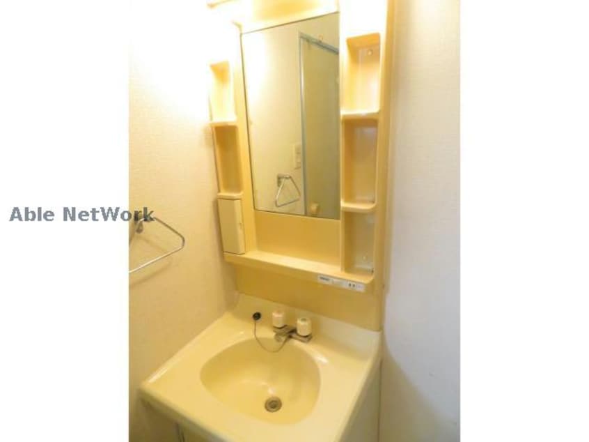  プレジール堀溝