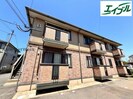 ロイヤルガーデン富の原B棟の外観