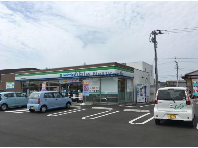 ファミリーマート大村長崎空港通り店(コンビニ)まで475m オッツ古賀島