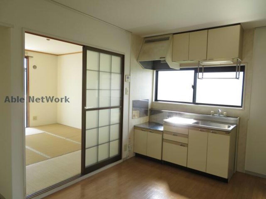  プレジール坂口Ａ棟