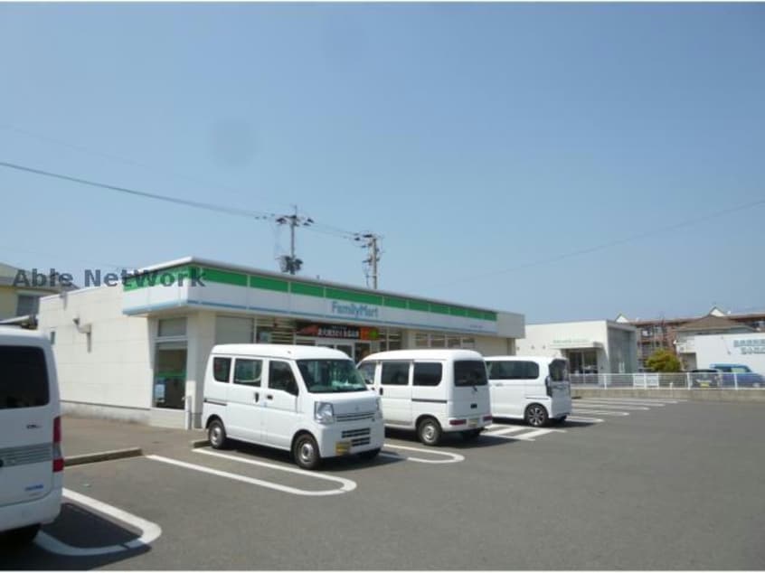 ファミリーマート大村宮小路三丁目店(コンビニ)まで1194m ウィング　メゾンＢ