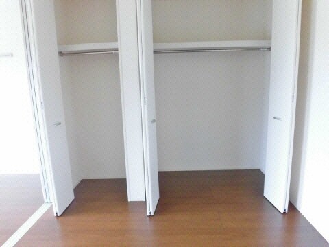 洋室収納 コンフォーティア三城