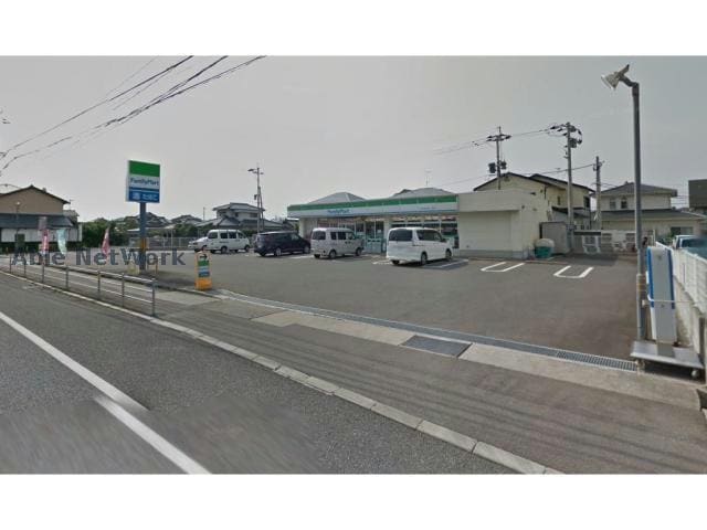 ファミリーマート大村宮小路三丁目店(コンビニ)まで1580m ハピネスくろまる