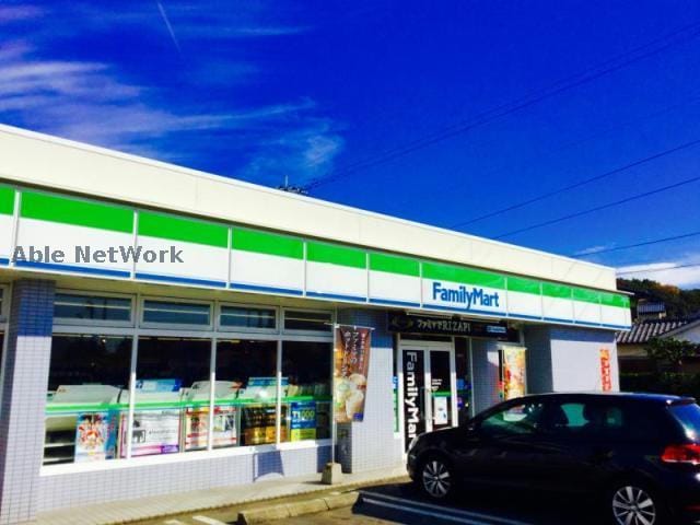 ファミリーマート大村松原本町店(コンビニ)まで1604m ハピネスくろまる