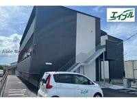 デ・クメール空港通り