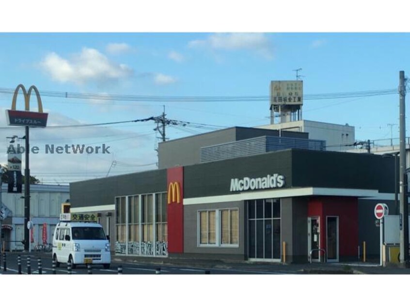 マクドナルド大村店(ファストフード)まで789m コンフィーエⅠ