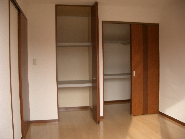  ラフォーレ柏原Ａ