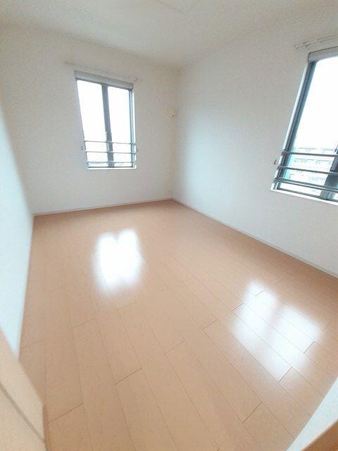  シュトラール　ドリット