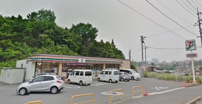 セブン-イレブン 東広島八本松米満店(コンビニ)まで670m パストラル　Ｂ