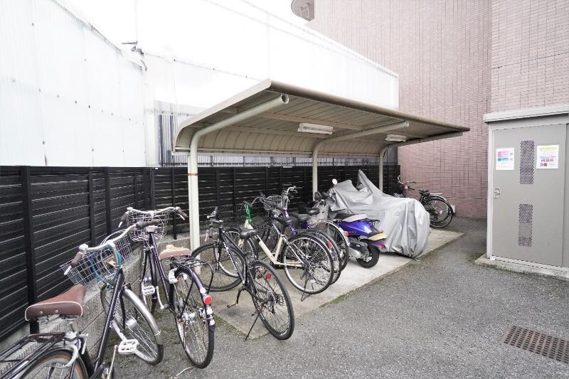 駐輪場 カーサ・ステラ