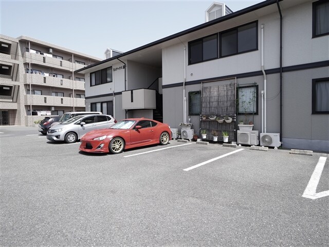 駐車場 ピュアハウス絹