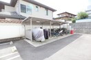 駐輪場 Humpty Dumpty