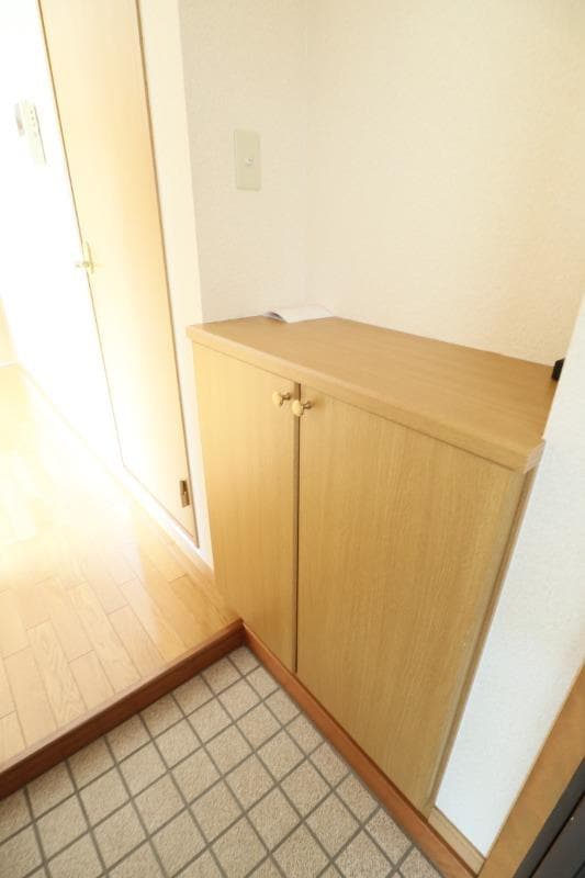 シューＢＯＸ サンリア　Ｂ