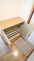 シューＢＯＸ サンフィオーレ　Ａ