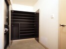 シューＢＯＸ ニーナ　C棟
