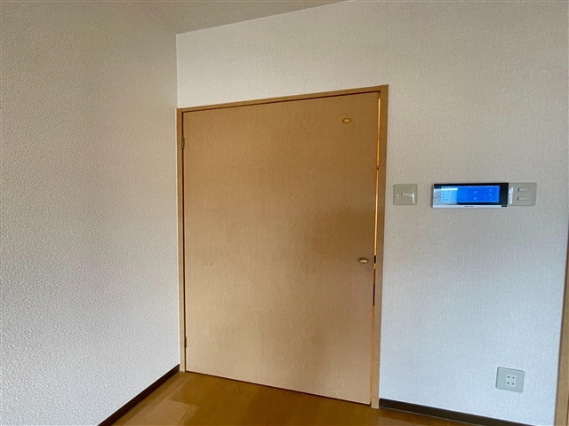 ウォークインクローゼト ロザージュ朝日町