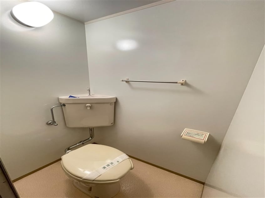 トイレ ロザージュ朝日町