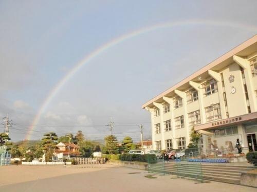 東広島市立 川上小学校(小学校)まで1286m リヴェールＣ