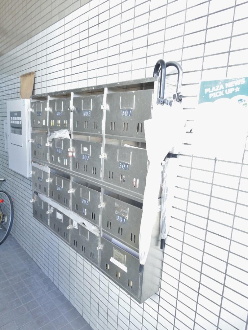 集合郵便受け にっしょくビル