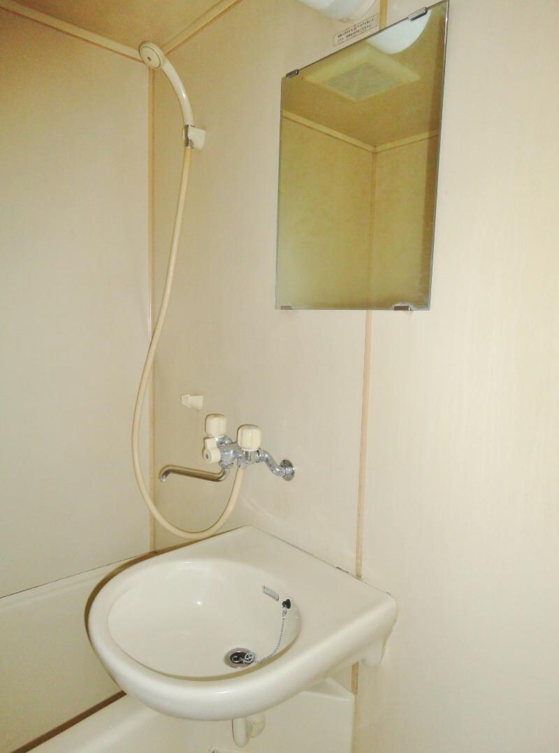 洗面2ボウル にっしょくビル