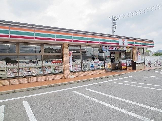 セブン-イレブン 東広島西条寺家店(コンビニ)まで719m ジュアン寺家