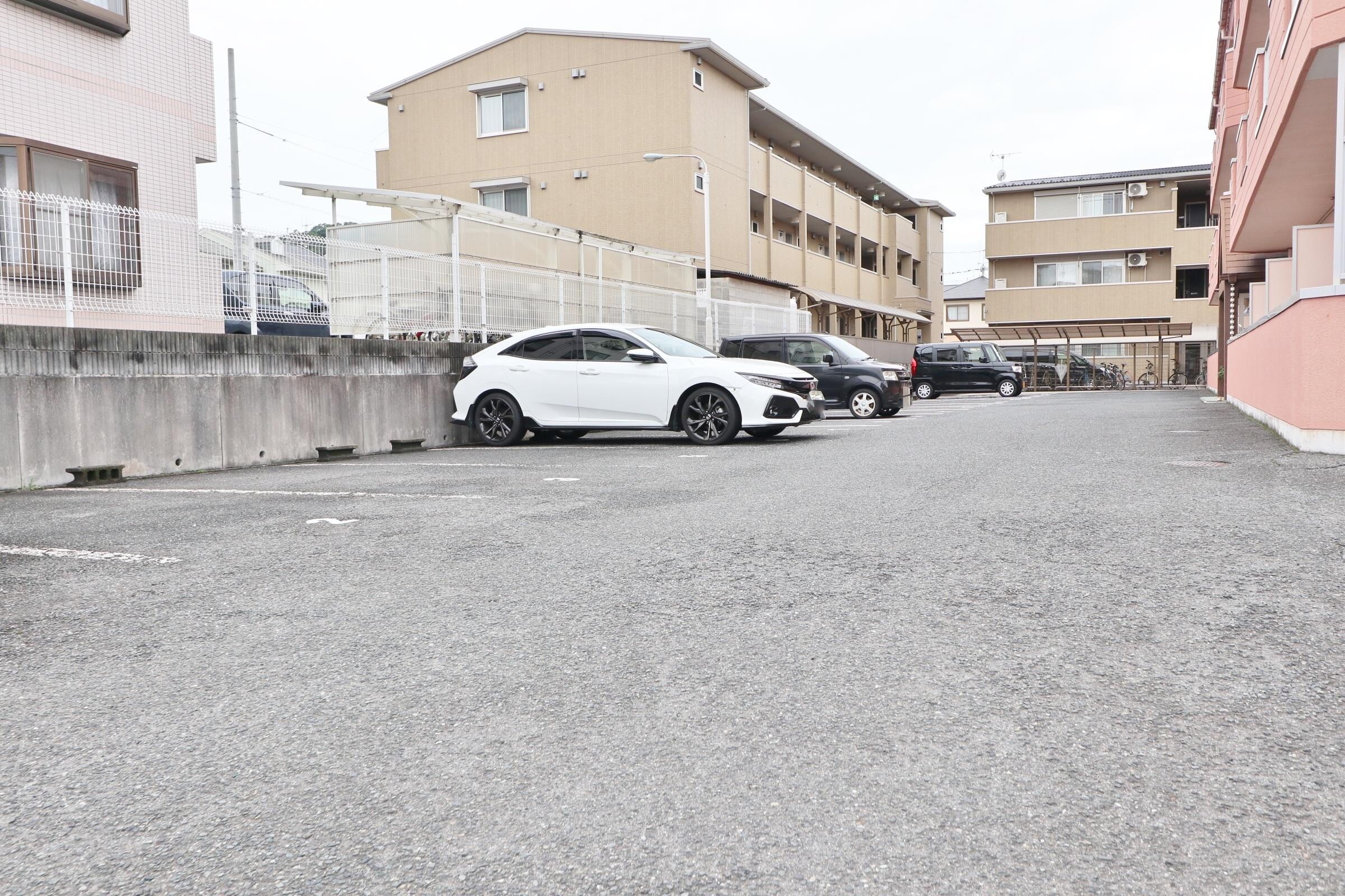 駐車場 アルカディアI