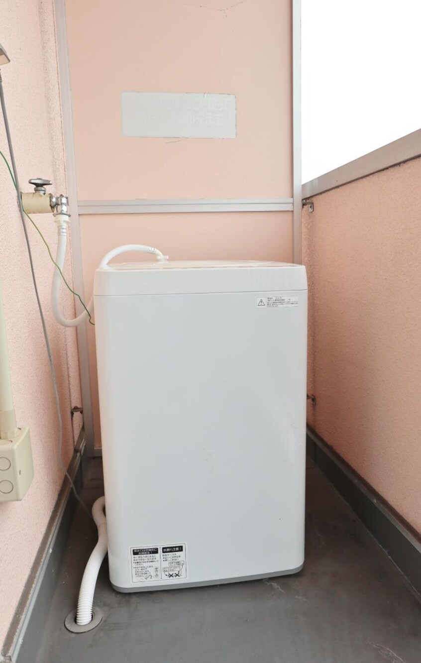 室外洗濯機置場・洗濯機付き アルカディアI