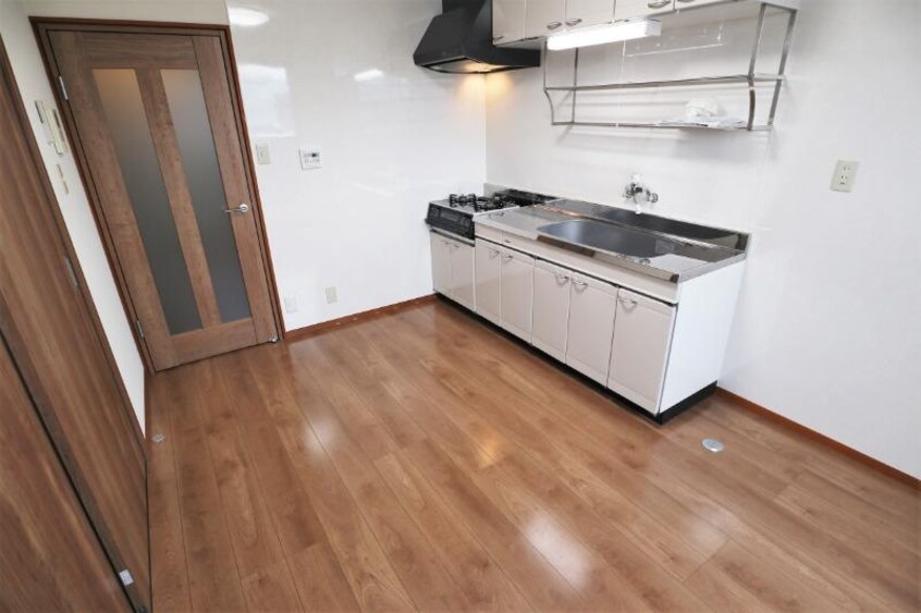 ダイニングスペース 蓮池マンションII