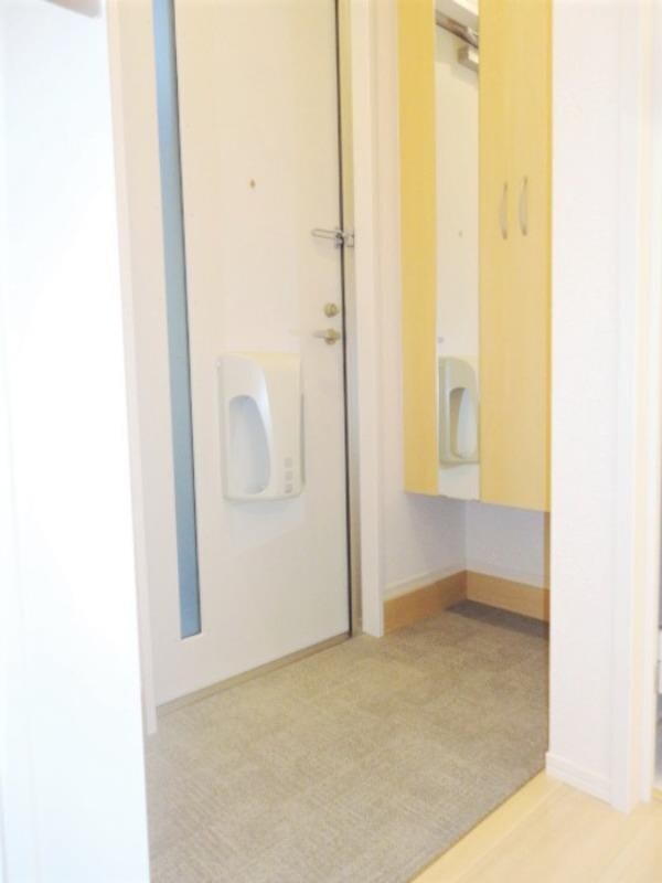 玄関 D-room花梨　Ｃ棟