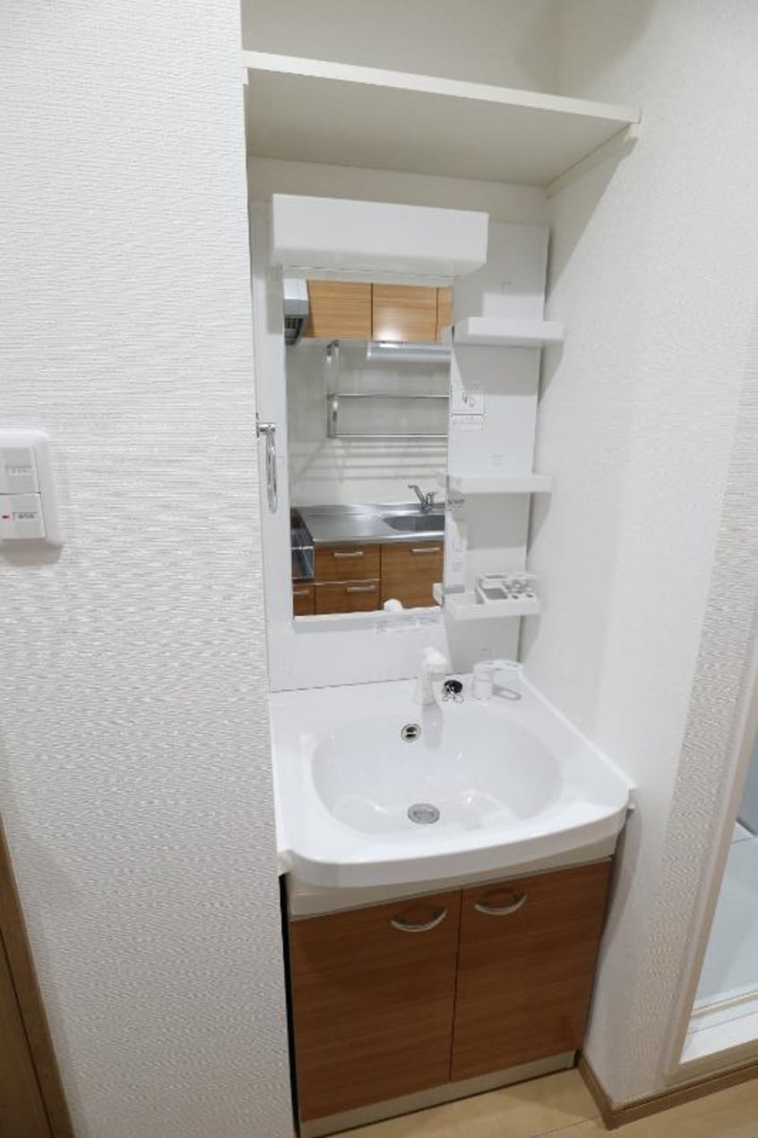 洗面台 アネックス西条朝日町