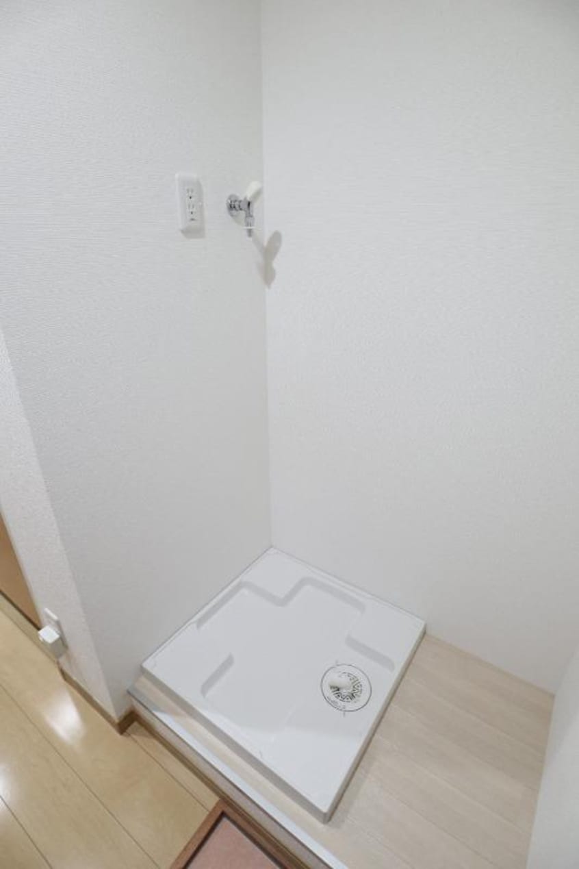 室内洗濯機置き場 アネックス西条朝日町