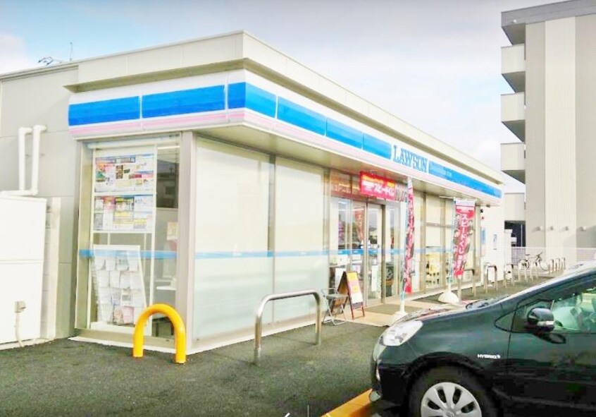 ローソン寺家駅前店(コンビニ)まで660m メゾンとくさきＡ