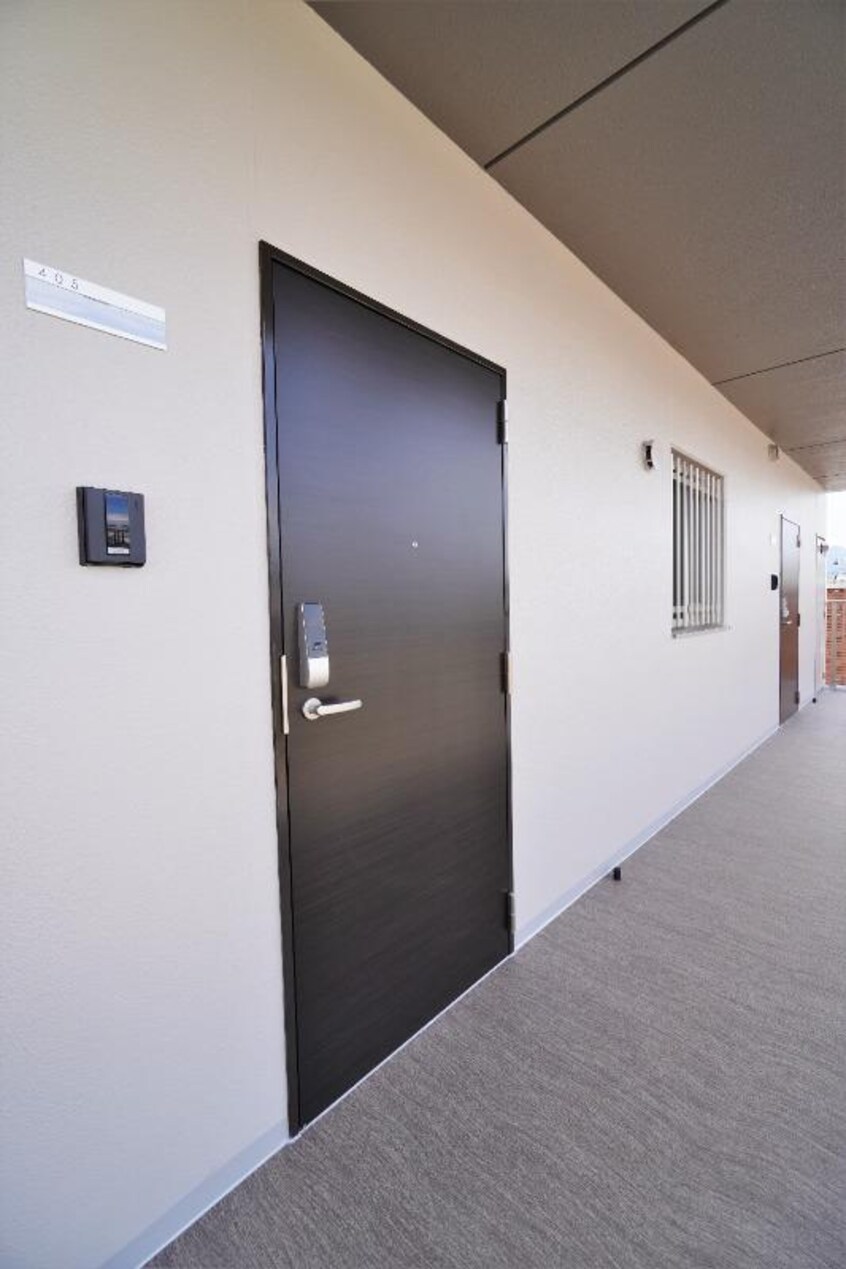 玄関 メセナ寺家