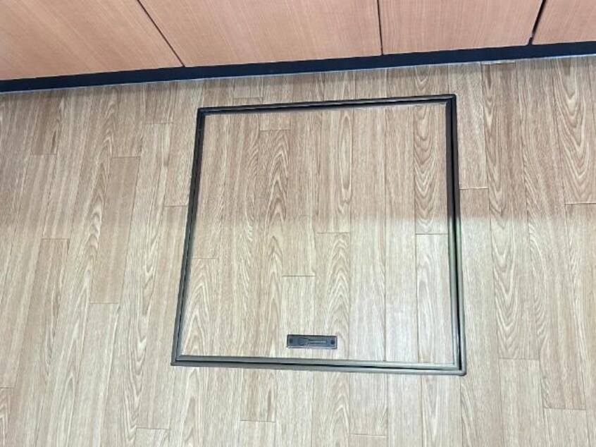 床下収納 サン・ソレイユ西条　弐番館