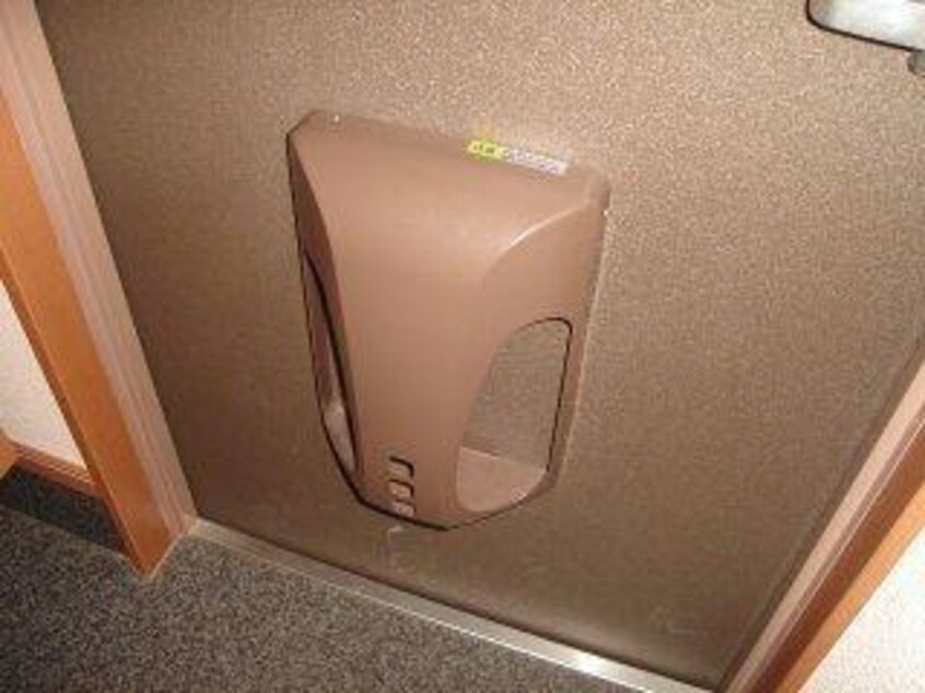 ドアポスト サン・ソレイユ西条　弐番館