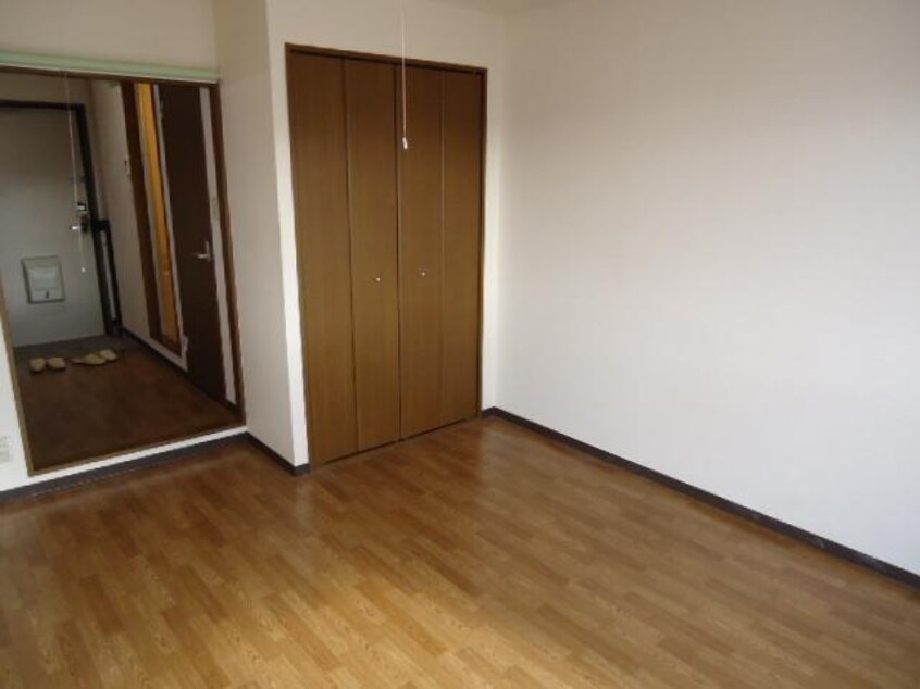 洋室 サンパティオ幸本I