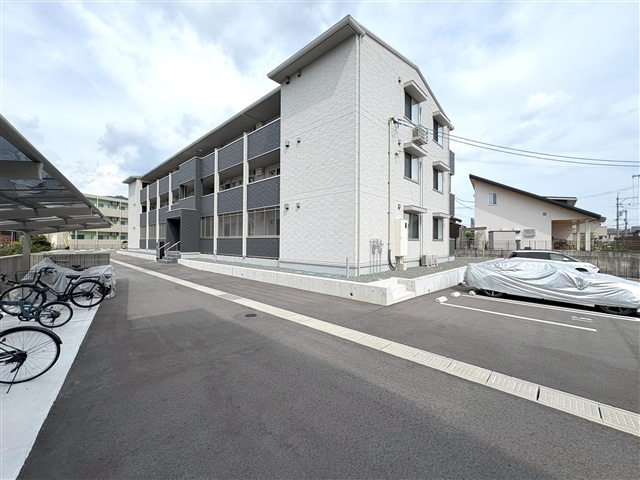 外観 メゾングランレーヴA棟