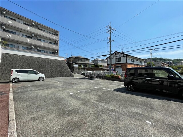 駐車場 シャトー三ヶ城C